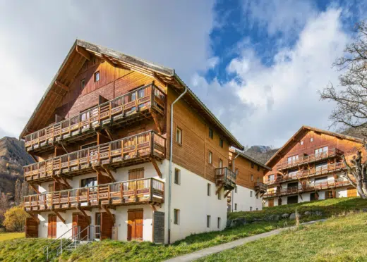rental agency saint sorlin arves